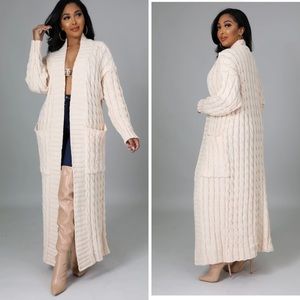 Chunky cable knit duster cardigan is a MUST HAVe